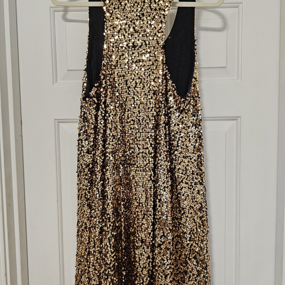 Everly Gold Sequin Dress - Picture 2 of 5